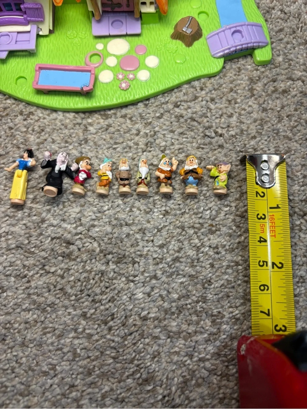 Bluebird Disney Snow White & The Seven Dwarfs Polly Pocket Cottage - COMPLETE